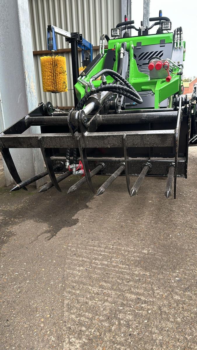 MANURE GRAB