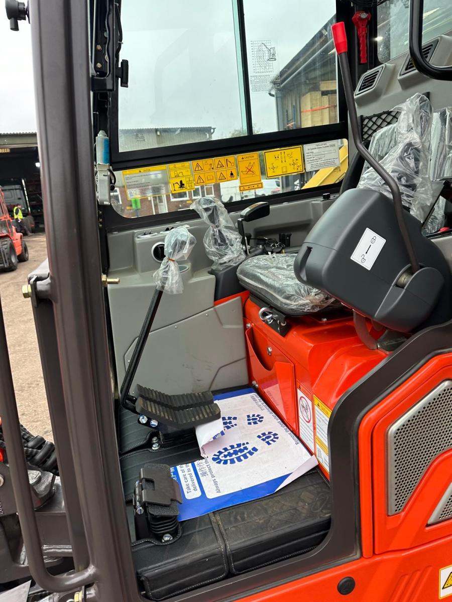 2026 RHINO 2.5 TON EXCAVATOR WITH KUBOTA ENGINE