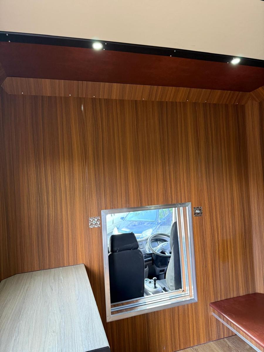 HORSEBOX BUILDS