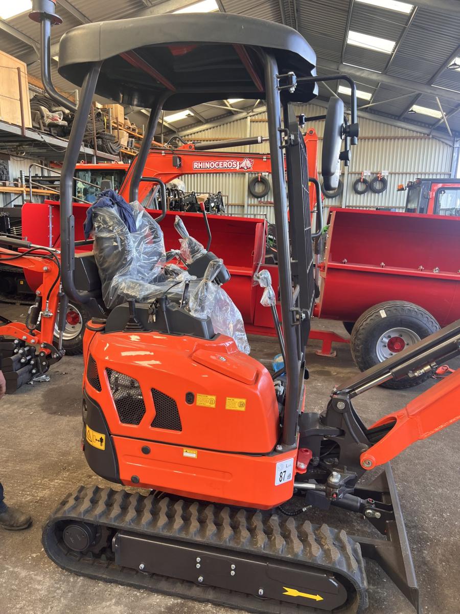 Rhino 1.55 Ton Mini Digger