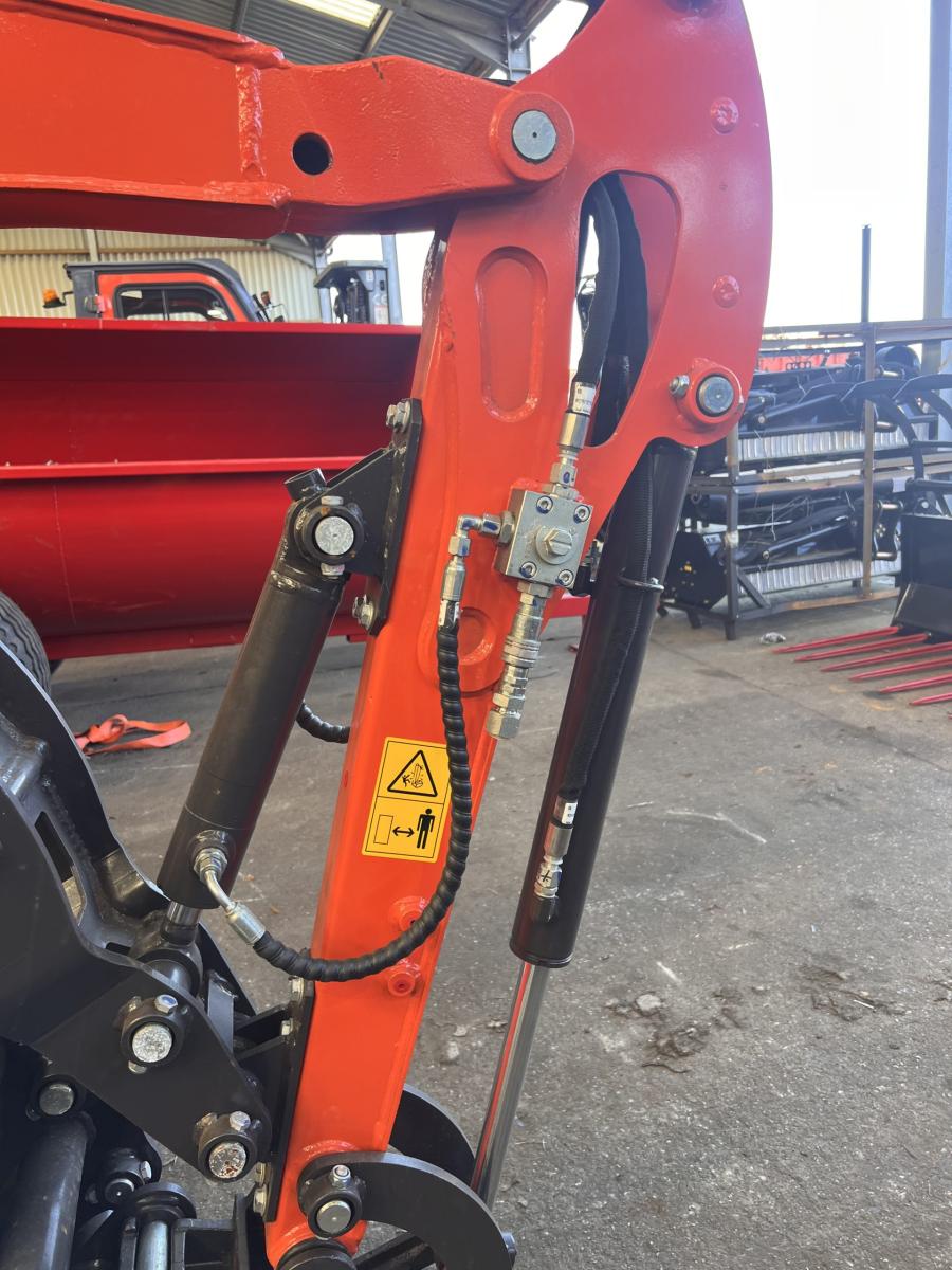 Rhino 1.55 Ton Mini Digger