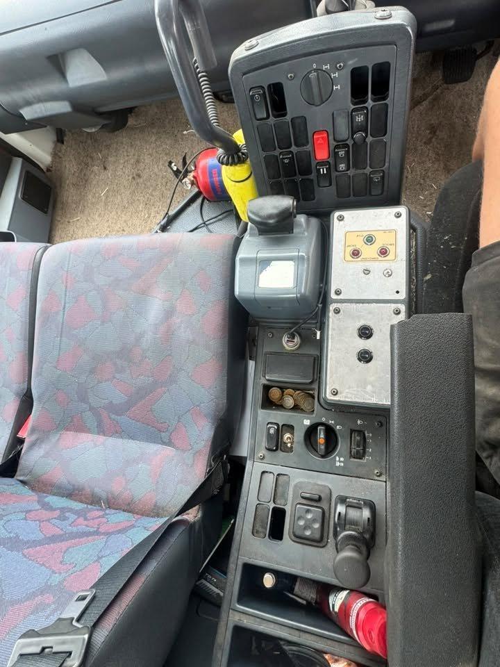 2003 Mercedes-Benz Unimog U300 — photo 12