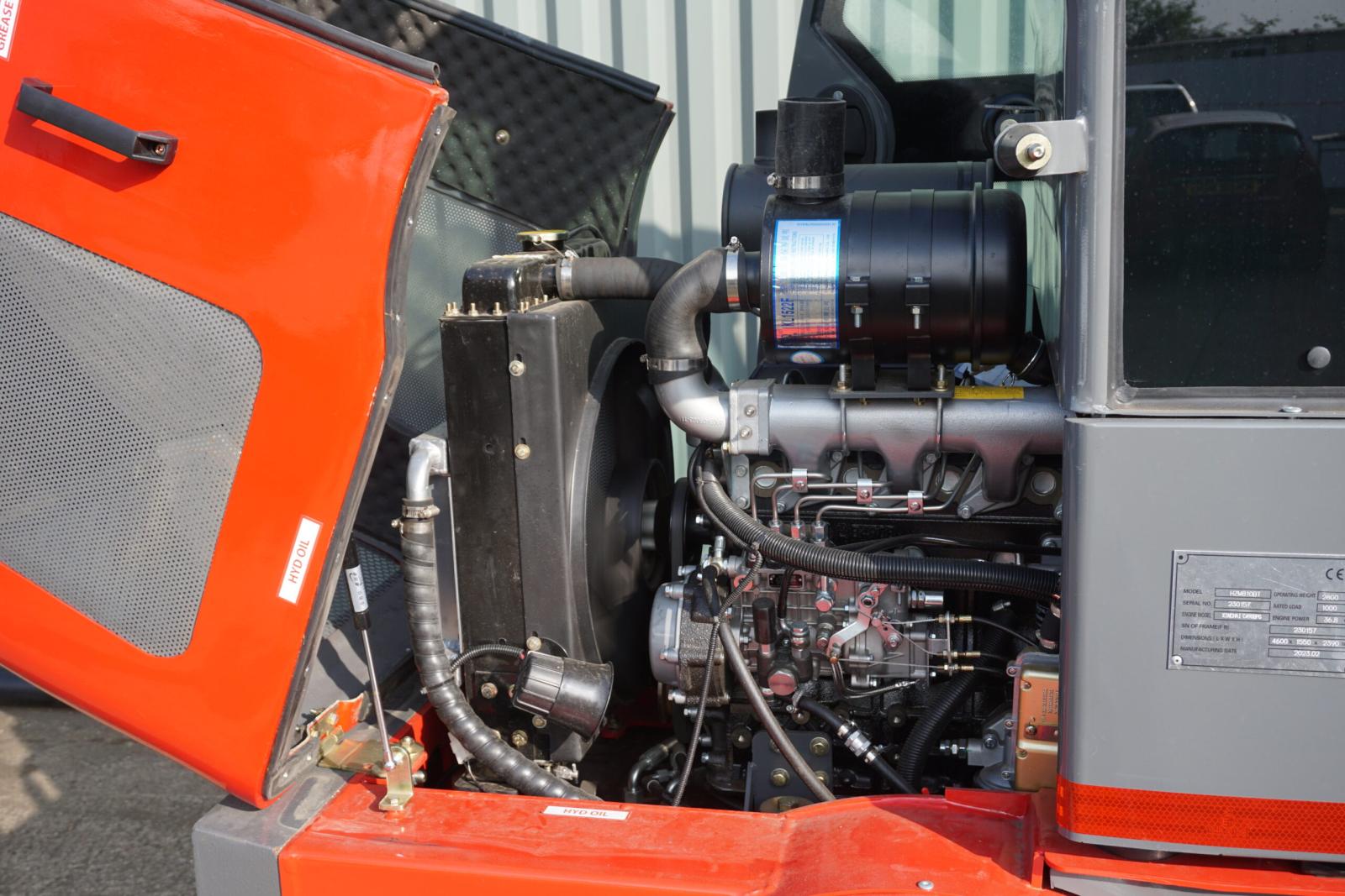 2026 HZM 810B 1 TONNE LIFT MINI LOADER