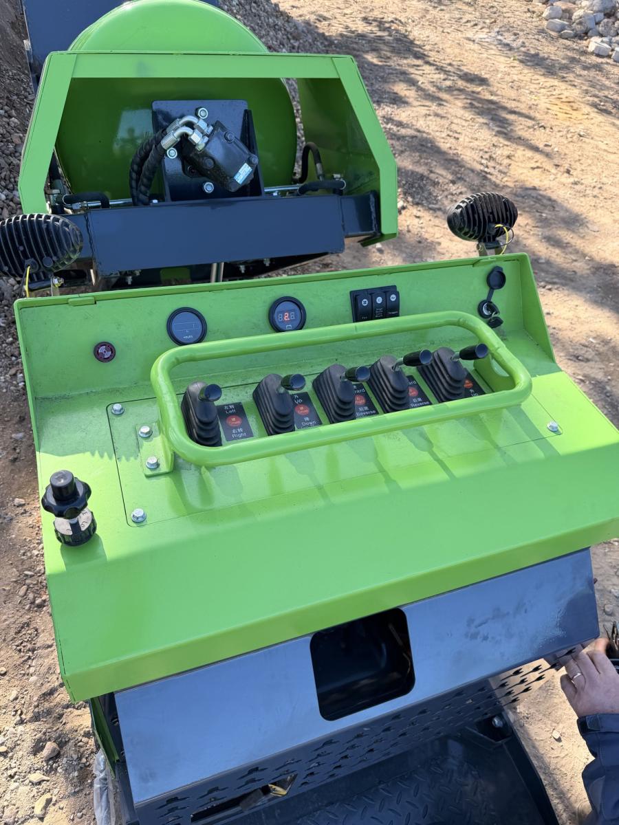 200L Self-Loading Concrete Mixer — photo 16